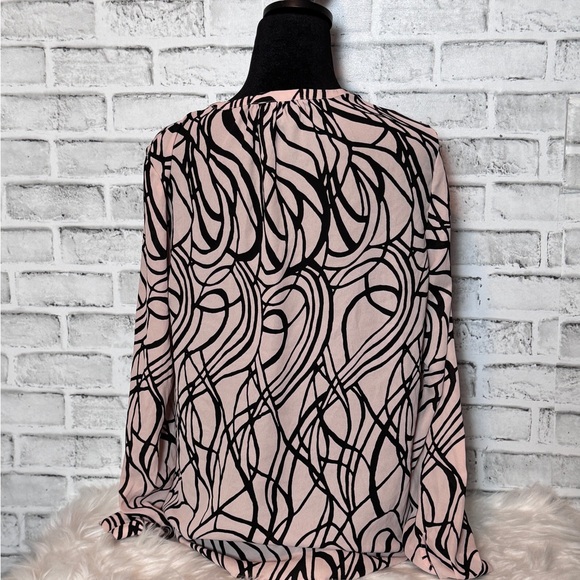 Dana Buchman Black and Pink Long Sleeve Tie Front‎ Blouse - Picture 5 of 9